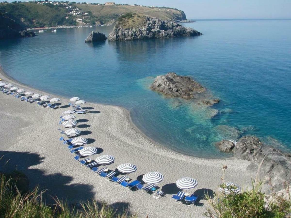 Last Minute Villetta In Calabria Сан Никола Арчела Екстериор снимка